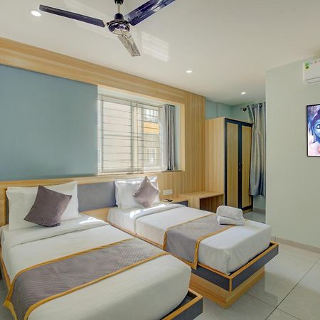 Hotel Park Lane Yelahanka Bangalore Exterior photo